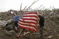 Pittsburgh resident who survived 1999 tornado returns to Oklahoma to help