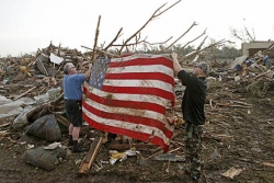 Pittsburgh resident who survived 1999 tornado returns to Oklahoma to help
